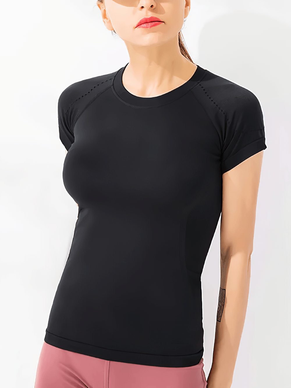 Alt Tag: Seamless Quick Dry Yoga T-Shirt for Women's - SF4429 black seamless short-sleeve top with breathable mesh panels, quick-dry fit