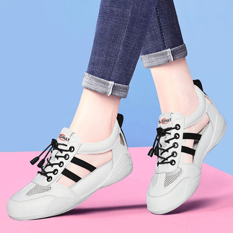 Stylish breathable casual flats running shoes with lace-up design, featuring a soft sole and lightweight mesh for comfort. Model SF1320.