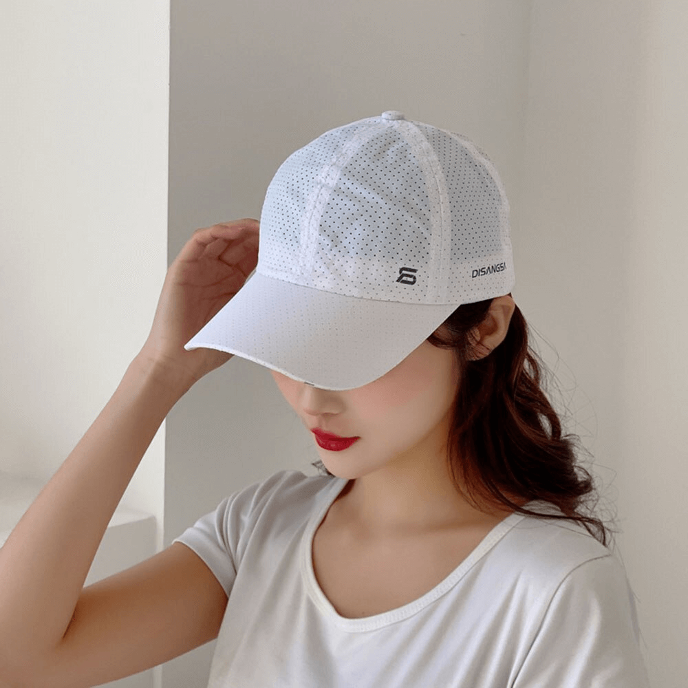 Unisex white breathable mesh baseball cap for outdoor sports, featuring adjustable strap and sun visor for stylish sun protection.