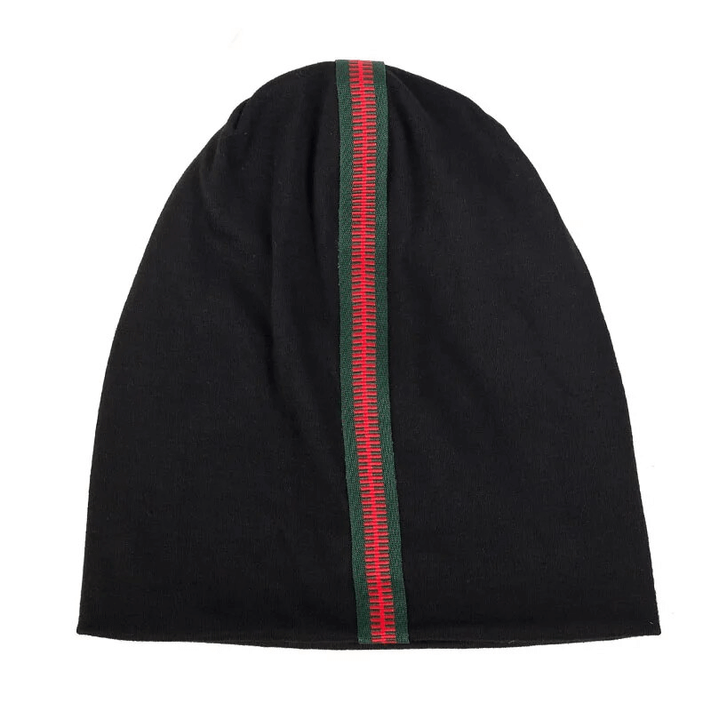 Unisex black cotton beanie with decorative green and red zipper, stylish and warm for all weather. Perfect for head size 48-52cm.