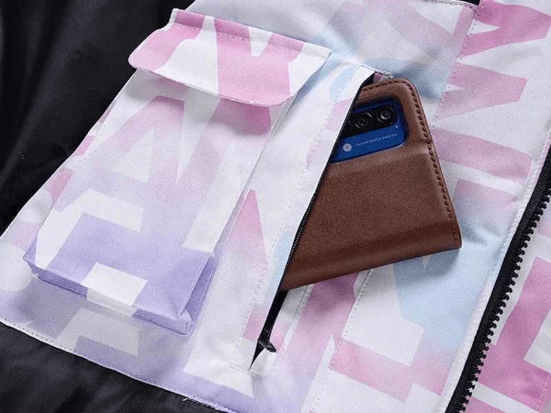 Letter printed ski jacket pocket with smartphone, stylish design for female skiers. Durable and functional pocket detail - SF1787