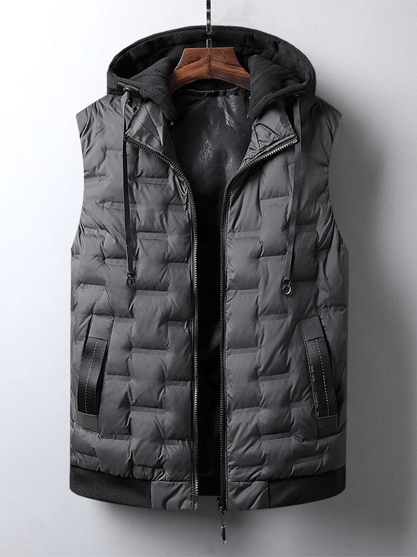 Stylish quilted insulated men's vest with hood, perfect for sports and outdoor activities, lightweight and warm, model SF1532