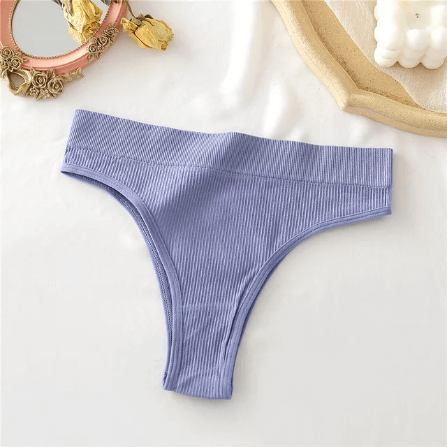 Stylish Sexy Seamless G-String in lavender for a sleek, chic fit. Perfect for any occasion, crafted with spandex and polyester.