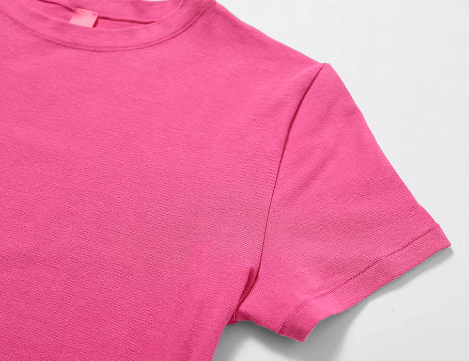 Hot pink short-sleeve yoga t-shirt for women made from breathable cotton-spandex blend, perfect for fitness and dance. Product code: SF2418.