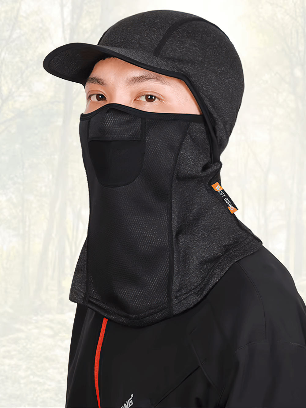 Man wearing thermal cycling cap with face and neck coverage, ideal for winter sports. Features sleek design and high elasticity for comfort.