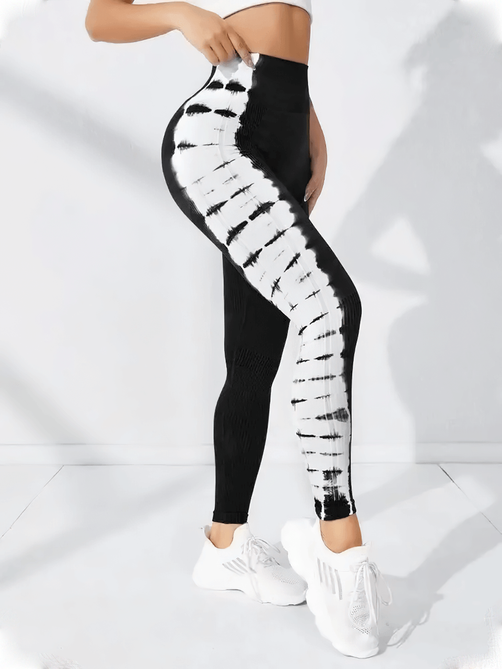 Tie Dye Seamless High Waist Leggings for Women - SF4057 in black and white for yoga and gym workouts