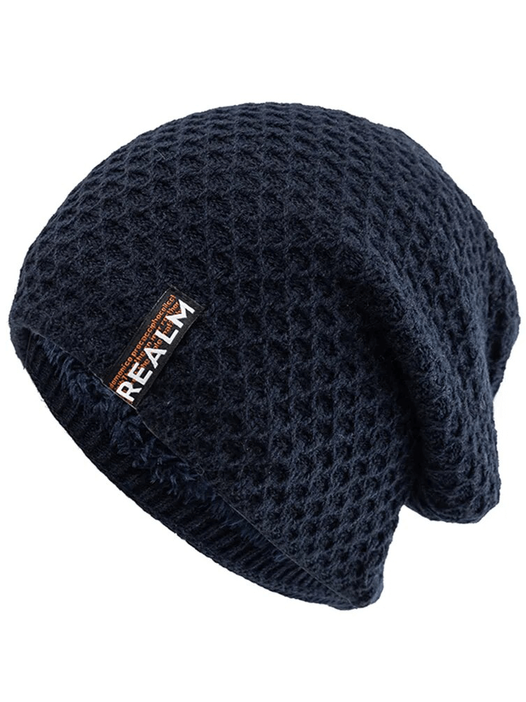Unisex letter label knitted hat, thermal lined, acrylic, dot pattern, perfect for outdoor adventures. SF1669