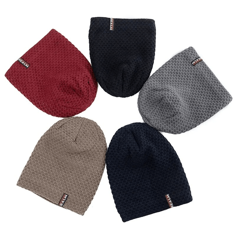 Colorful Unisex Thermal Lined Knitted Hats with Letter Labels, Ideal for Outdoor Adventures, Featuring Dot Patterns for Style.