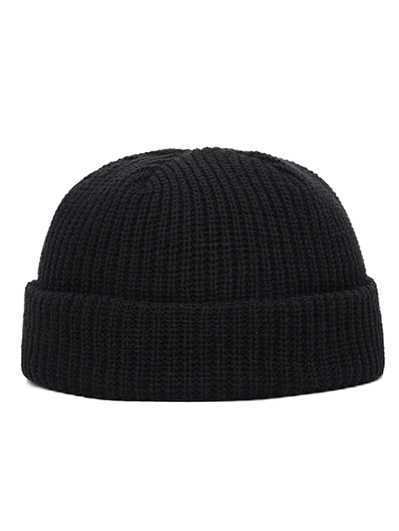 Unisex solid color warm knitted brimless hat SF1393 in black, made of cozy cotton. Ideal for outdoor activities, keeps you warm.