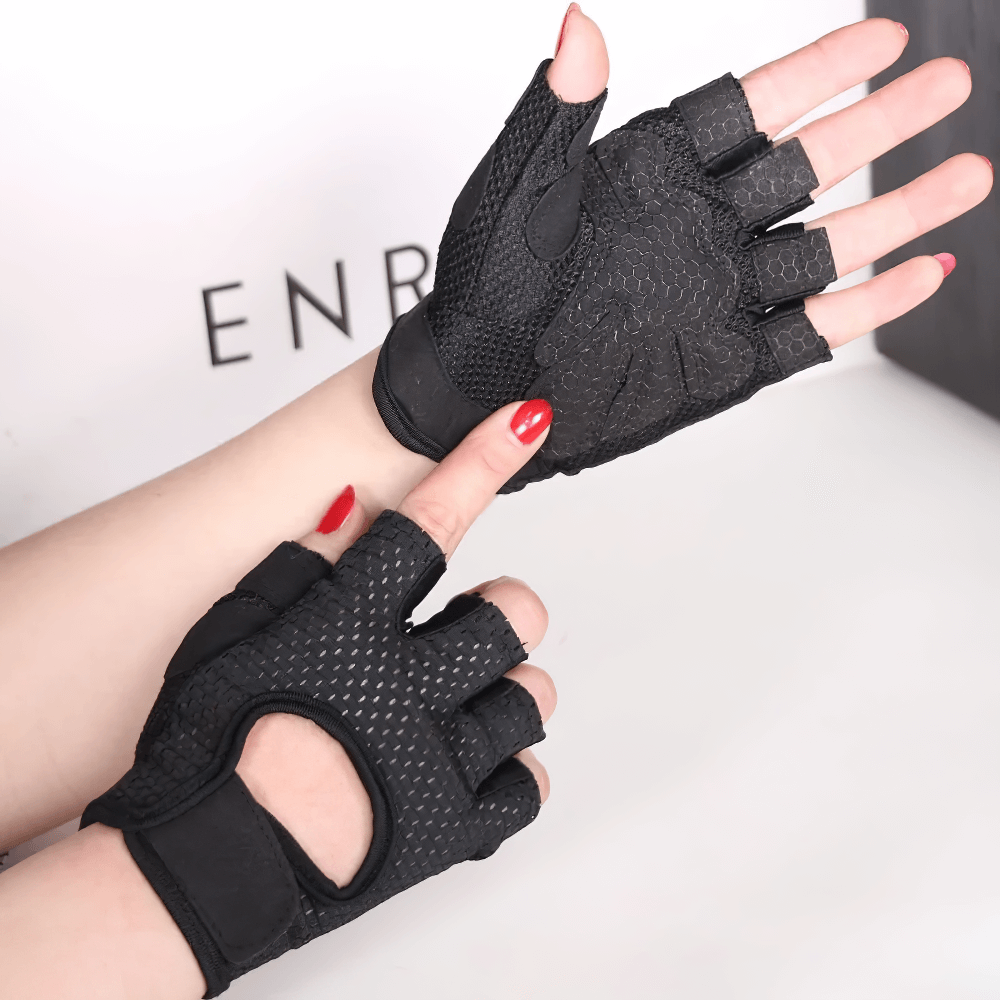 Unisex weight lifting gloves with breathable mesh and wear-resistant fiber, designed for optimal grip and comfort during workouts.