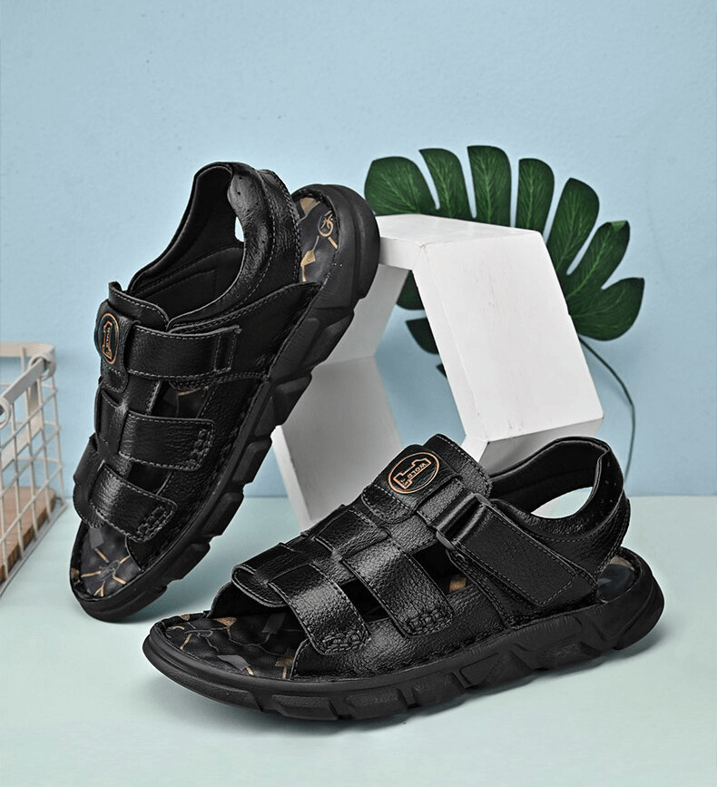 Vintage black men's sandals with soft bottom, perfect for outdoor trekking. Genuine leather, rubber outsole, breathable lining. SF1340 model.
