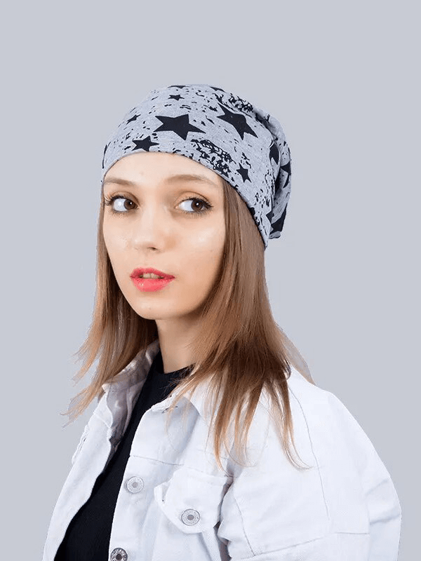Unisex cotton beanie with star pattern, perfect for sports and casual wear, keeping warm in all seasons.