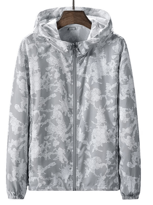 Stylish waterproof men's windbreaker with zipper, lightweight and perfect for outdoor adventures. Model SF1483.