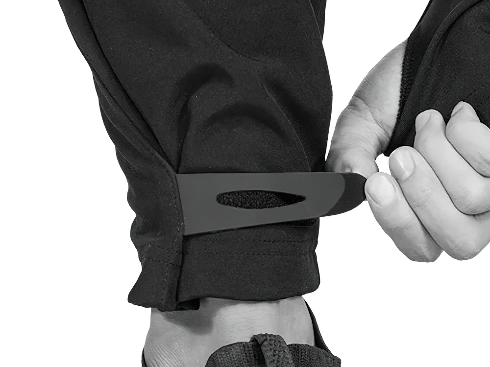 Adjustable elastic cuff on waterproof cycling pants for better fit and draft protection, part of the SF2638 cycling suit.