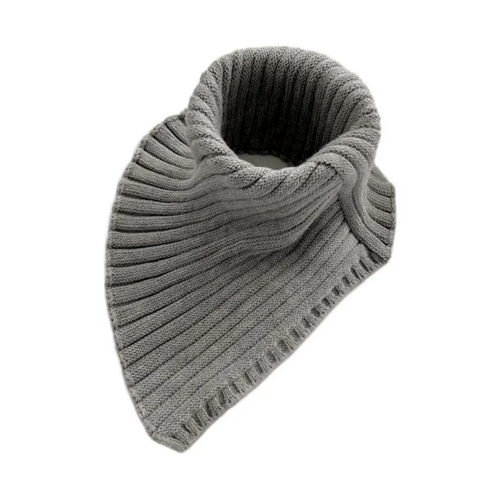 Women's chunky knit cotton snood scarf in gray, perfect for staying warm in winter. Stylish ring design for easy outdoor wear.