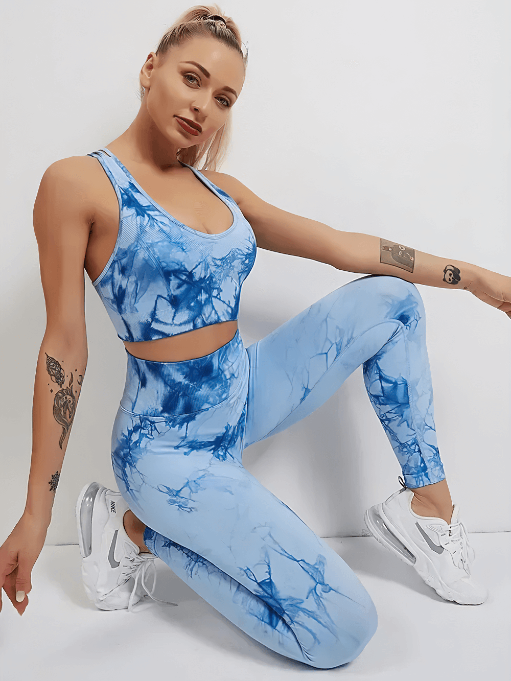 Alt Tag: Women's Seamless Tie Dye 3pcs and 4pcs Yoga Set - SF4342 blue tie dye cutout sports bra and high waist leggings