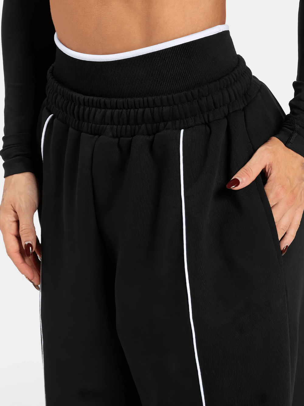 Close-up of Women's Wide-Leg Running Pants with Elastic Waist - SF4264 featuring side pockets and piping detail