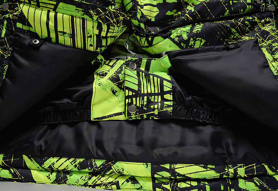 Inside view of the Minus 30 colorful waterproof snowboarding jacket, showcasing vibrant designs and cozy insulation for winter sports.