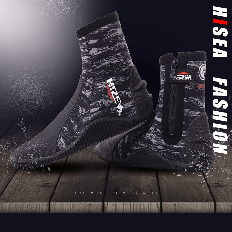 Camouflage neoprene zipper diving boots, 5mm thick, slip-resistant, waterproof, unisex design for snorkeling and water sports.