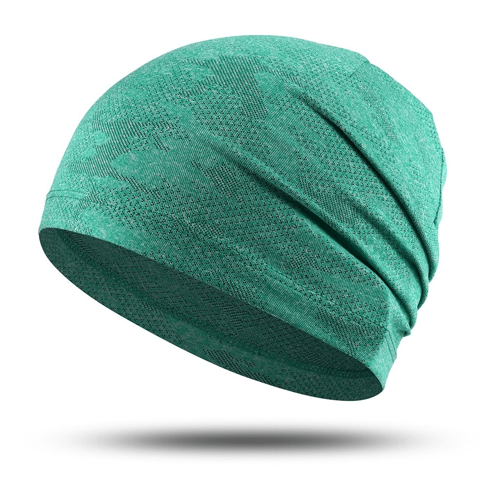 Green breathable casual running thin hat for men and women, lightweight and windproof, perfect for outdoor activities like running or mountain climbing.
