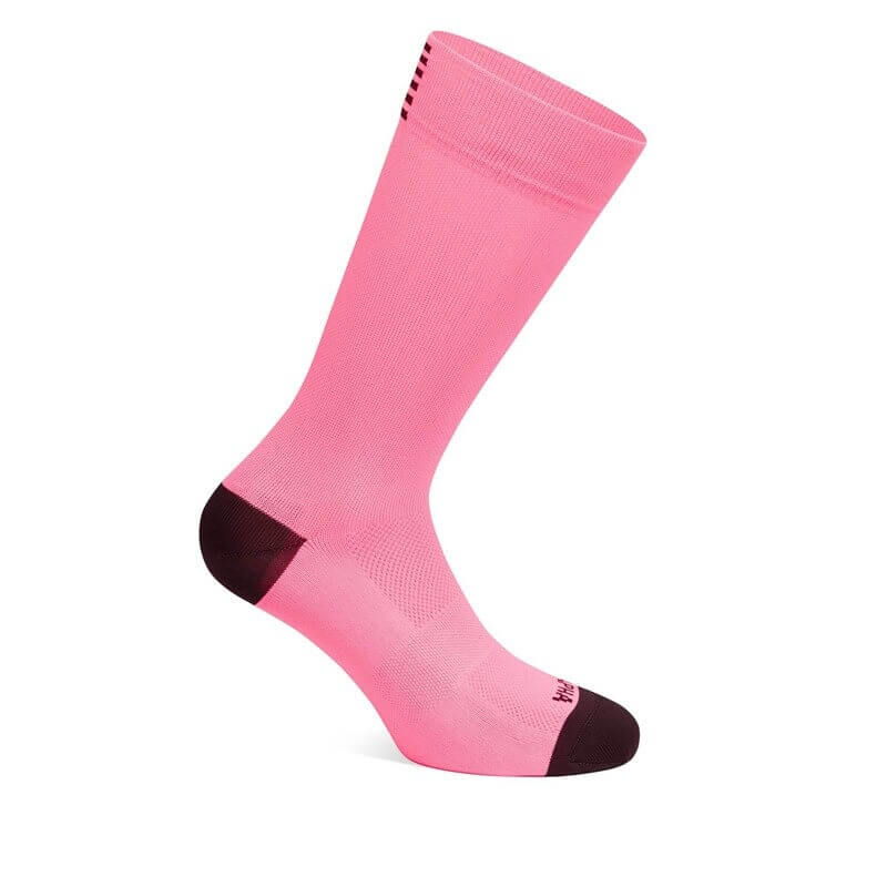 Pink breathable cycling sock, unisex knee-high compression, finger-separated design, ideal for sports. Product code: SF0724.