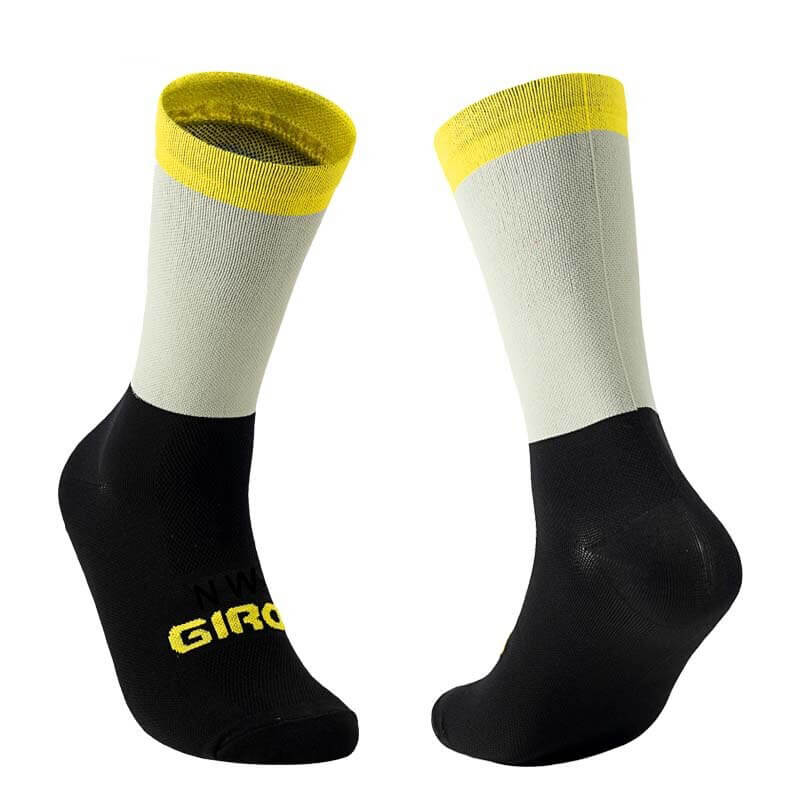 Unisex breathable knee-high cycling socks in black and yellow, perfect for men and women. SF0720 model offering comfort and secure fit.