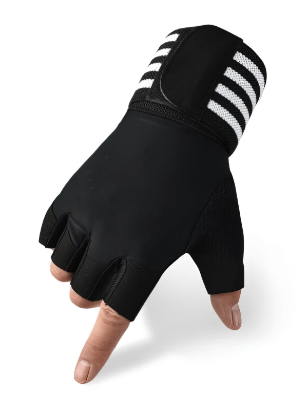 Breathable non-slip men's glove with adjustable clasp, featuring a half-finger design and elastic fit for sports and workouts.