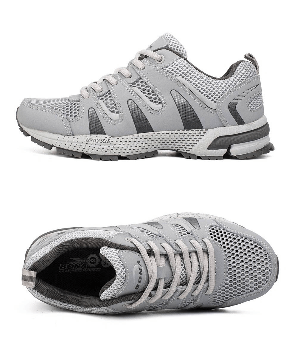 Classics Style Women's Running Shoes SF0200 with breathable mesh and EVA cushioning for marathon comfort, in light gray.