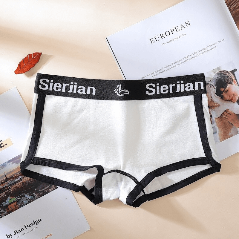 Fashion letter print cotton sports brief in white with black trim, offering sleek style and comfort for women. Model SF0641.