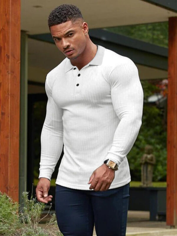 Man wearing white slim fit long sleeves knitted top outdoors, showcasing athletic style. Perfect for casual or active looks. Fashion code SF0729.