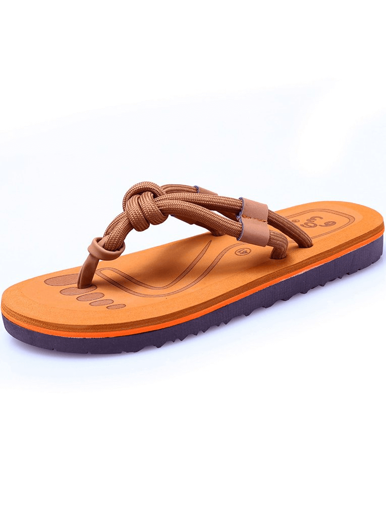 Fashionable lightweight men's beach flip flops with EVA upper and solid pattern, ideal for comfort and style on sunny days.