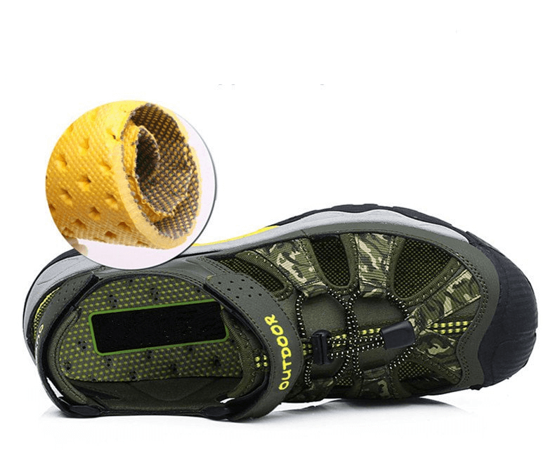 Fashionable non-slip sports breathable men's open heel sandals with camouflage pattern and EVA insole for optimal comfort.