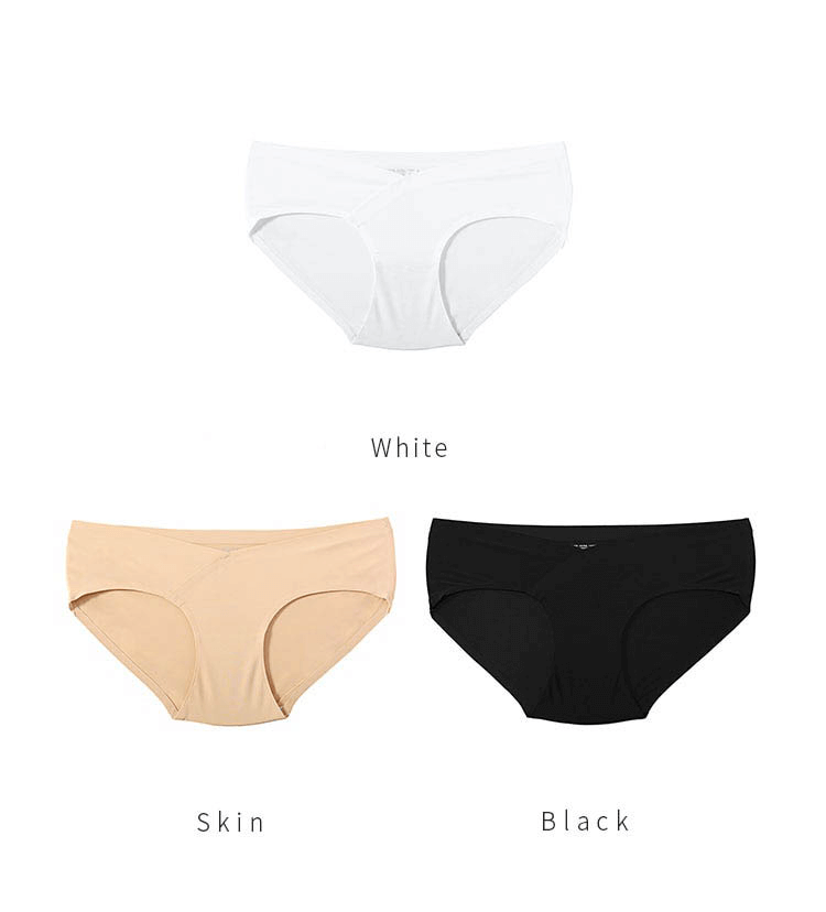 Three pairs of seamless briefs for women in white, skin, and black colors, perfect for fitness and comfort.
