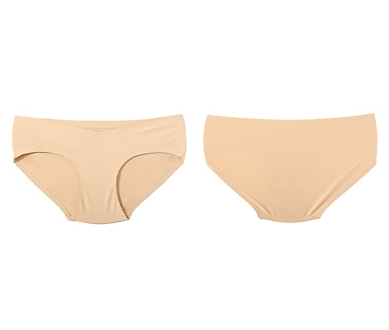 Beige solid color seamless briefs for fitness and sport, female low-rise underwear SF0970, comfortable polyester-nylon blend.