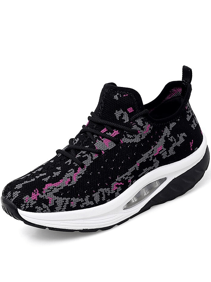 Fitness Women's Lace-up Platform Sports Sneakers SF0253 in black with a breathable mesh upper and EVA cushioning.