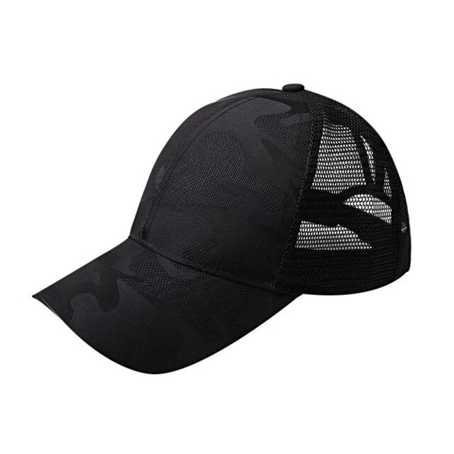 Black camo ponytail baseball cap with mesh design, perfect for outdoor sports and sun protection. Stylish and breathable.