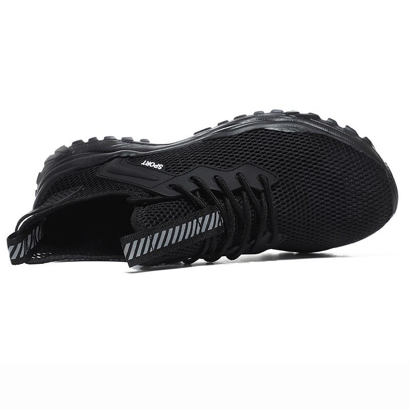 Black breathable sports sneakers SF0704 with lace-up closure and cushioned EVA insole for male athletes on a white background.