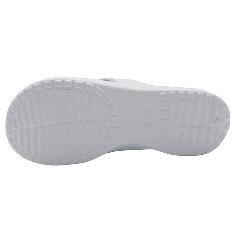 Sole of women's lightweight flexible beach slippers with durable grip, ideal for casual and beach outings. SF0284, PU and EVA materials.