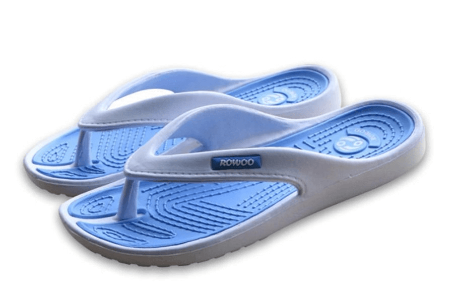 Lightweight flexible women's beach slippers SF0284 in blue and white, perfect for casual outings with PU upper and EVA outsole.