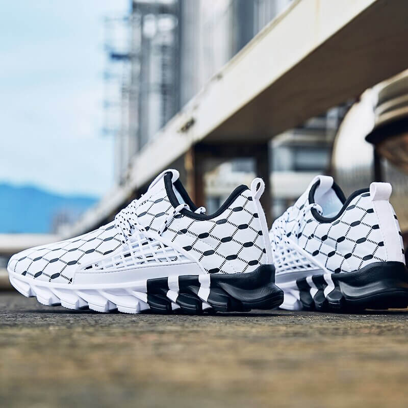 Male mesh running shoes SF0762 with breathable fabric, gingham pattern, and cushioned sole on an urban street.