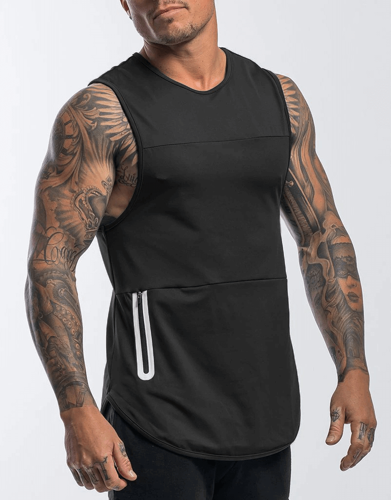 Man wearing black quick-dry bodybuilding tank top with pocket, perfect for gym and sports, showcasing breathable and stylish design.