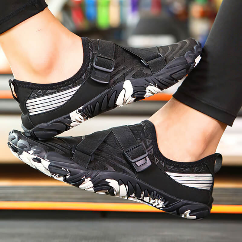 Close-up of black breathable elastic water shoes SF0476, perfect for surfing, swimming, and beach activities with slip-on design.