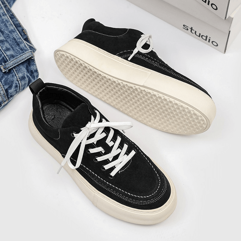Men's breathable casual shoes in black leather with white soles and laces, offering style and comfort for everyday wear - SF0973.