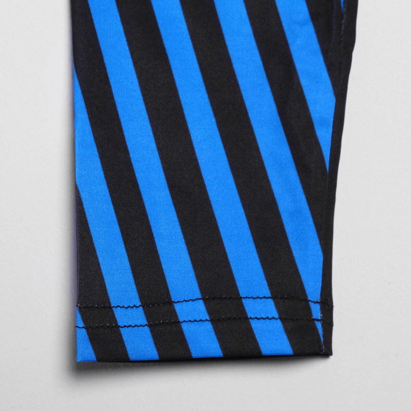 Close-up of blue and black striped men's compression sports leggings, showcasing the stretchy and anti-wrinkle fabric.