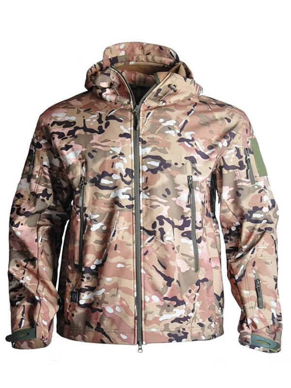 Men's camouflage military tactical jacket with hood and pockets, ideal for camping and hiking, model SF0424.