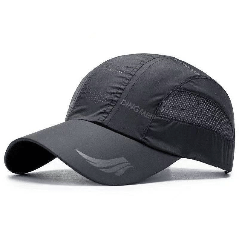 Mesh breathable sports golf hat with adjustable buckle, unisex, quick-drying polyester for outdoor activities, sun protection, solid pattern.