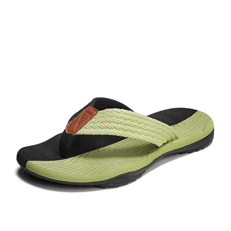 Outdoor non-slip men's beach flip flops with thick green outsoles and stylish design, ideal for summer adventures. Model SF0990.
