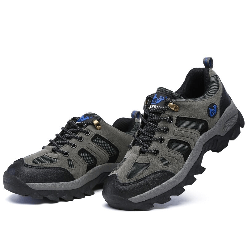 Men's outdoor round-toe lace-up trekking shoes, model SF0701, in grey and black with durable suede and rubber grip.