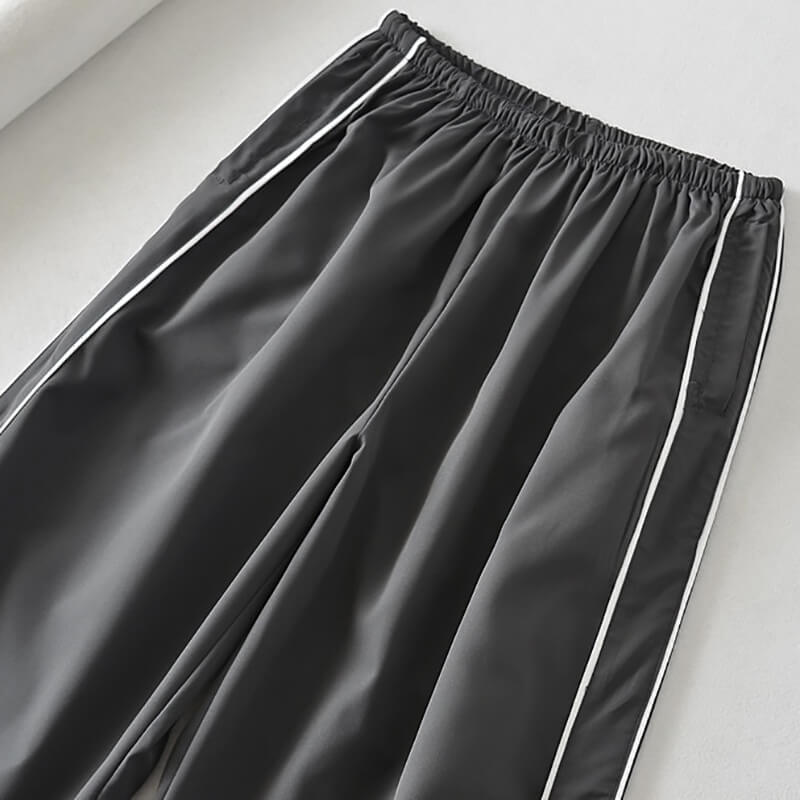 Oversized baggy solid high-waisted sweatpants for women in polyester fabric with side pockets, SF1031