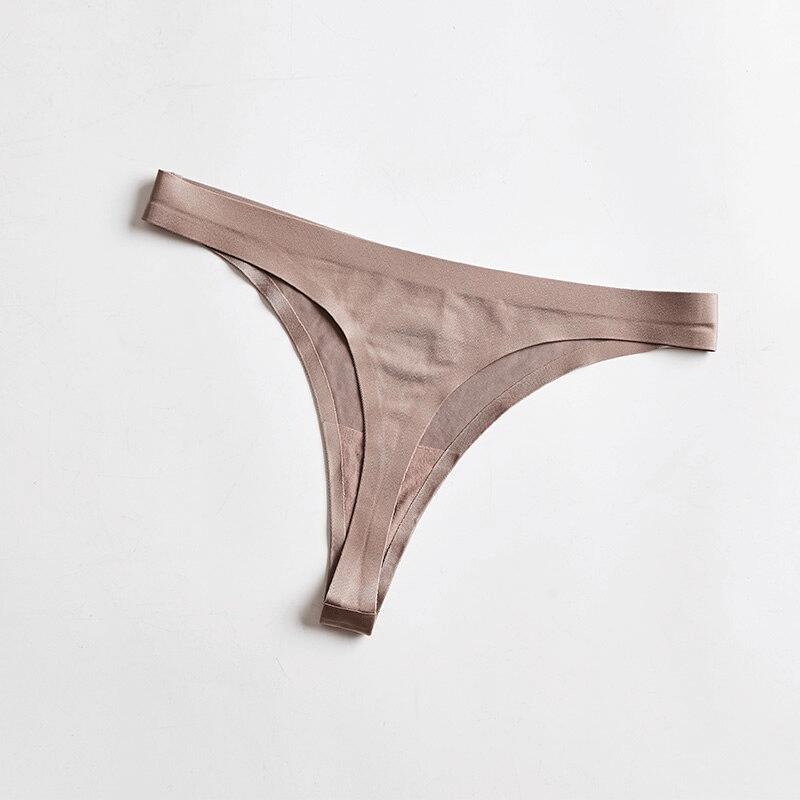 Seamless sports women's thongs in nude color, elastic and lightweight design for comfort. Ideal for stylish and sporty looks. SF0989